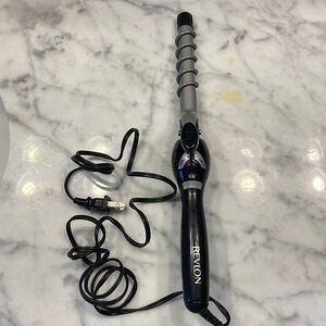Revlon Perfect Heat 3/4 Inch Spiral Curling Iron Hair Styling Tool Model RV068